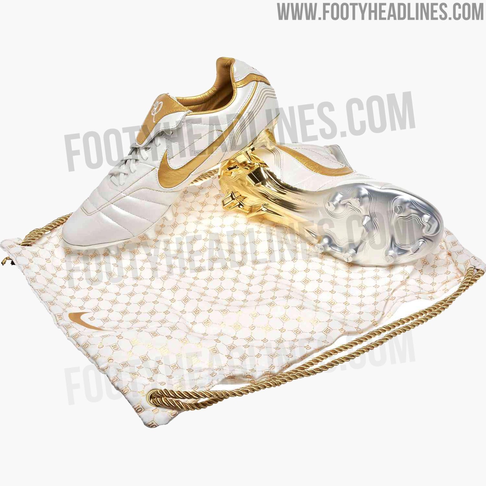 Ronaldinho top boots 2018
